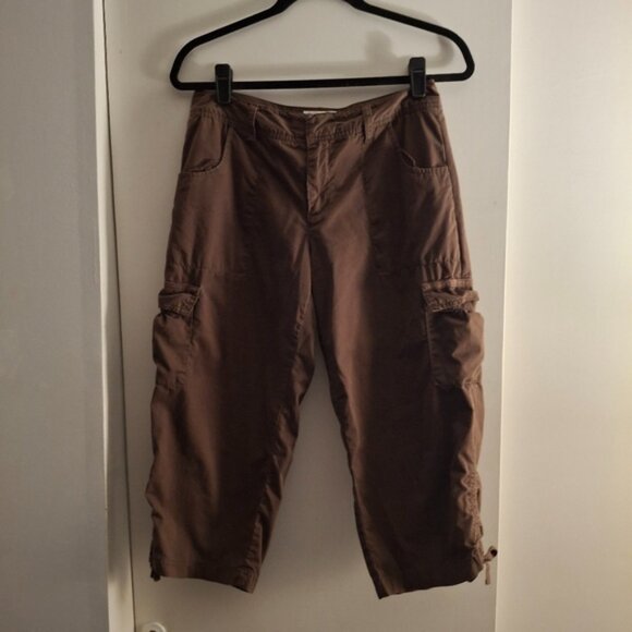 Carribean Joe Women's Brown Cargo Cropped Pants - Picture 1 of 9